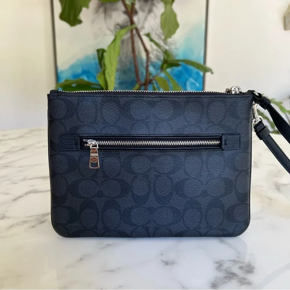 Star Wars X Coach Gallery Pouch In Signature Canvas With Motif F88488 Black